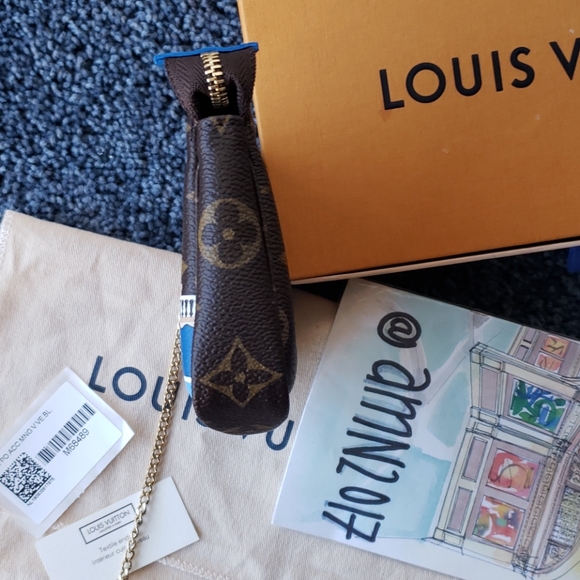 BRAND NEW Louis Vuitton Vivienne Mini Pochette - Picture 7 of 11